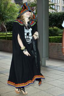 Kesha feet photo thumbnail