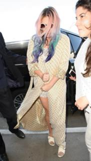 Kesha feet photo thumbnail