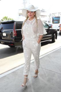Kesha feet photo thumbnail