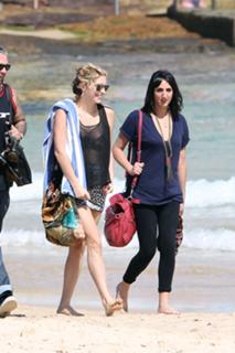 Kesha feet photo thumbnail