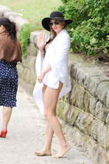 Kesha feet photo thumbnail