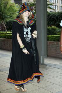 Kesha feet photo thumbnail