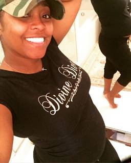 Keshia Knight Pulliam feet photo thumbnail