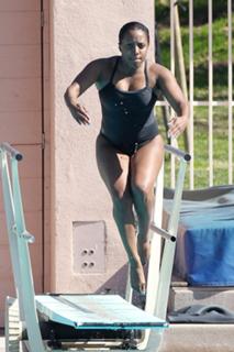 Keshia Knight Pulliam feet photo thumbnail