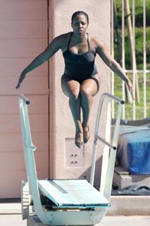 Keshia Knight Pulliam feet photo thumbnail