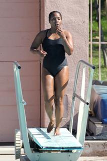 Keshia Knight Pulliam feet photo thumbnail