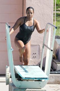 Keshia Knight Pulliam feet photo thumbnail