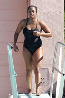 Keshia Knight Pulliam feet photo thumbnail