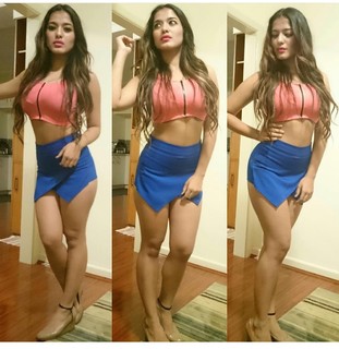 Ketika Sharma feet photo 7
