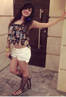 Ketika Sharma feet photo 6