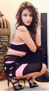 Ketika Sharma feet photo 17