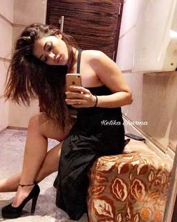 Ketika Sharma feet photo 9