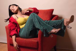 Ketika Sharma feet photo 3