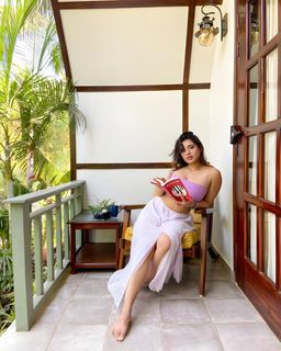 Ketika Sharma feet photo 20