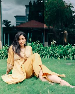 Ketika Sharma feet photo 13
