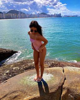 Keyla Alves feet photo thumbnail