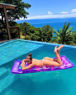 Keyla Alves feet photo thumbnail