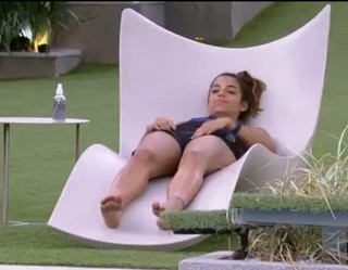 Keyla Alves feet photo thumbnail