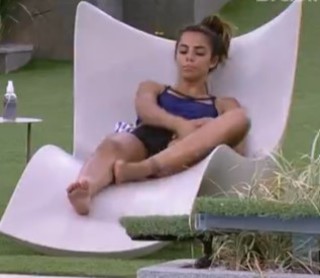 Keyla Alves feet photo thumbnail