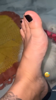 Keyla Alves feet photo thumbnail