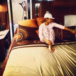 Keyshia Cole feet photo thumbnail