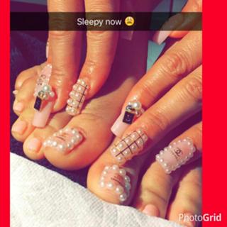 Keyshia Cole feet photo thumbnail