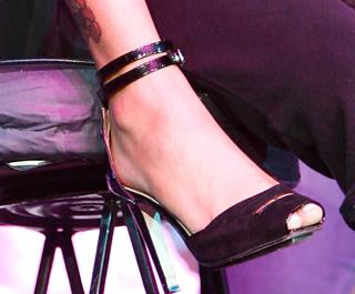 Keyshia Cole feet photo thumbnail