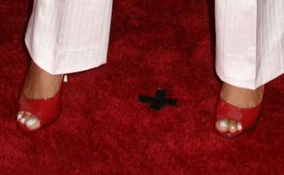Keyshia Cole feet photo thumbnail