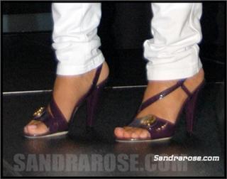 Keyshia Cole feet photo thumbnail