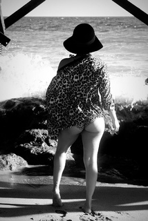 Keyshia Cole feet photo thumbnail