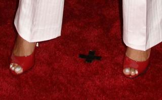 Keyshia Cole feet photo thumbnail
