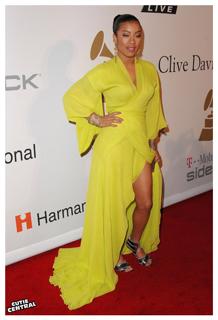 Keyshia Cole feet photo thumbnail