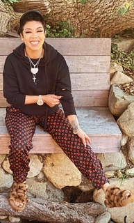 Keyshia Cole feet photo thumbnail