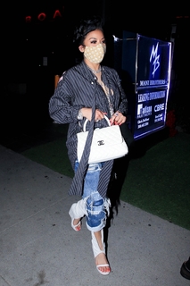Keyshia Cole feet photo thumbnail