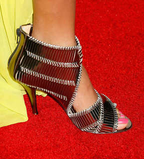 Keyshia Cole feet photo thumbnail