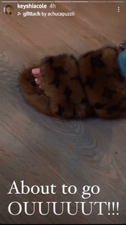 Keyshia Cole feet photo thumbnail