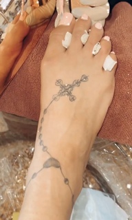 Keyshia Cole feet photo thumbnail