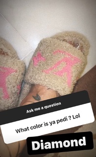 Keyshia Cole feet photo thumbnail