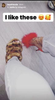 Keyshia Cole feet photo thumbnail