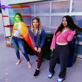 Khalyla Kuhn feet photo thumbnail