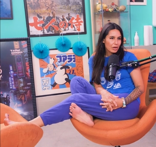 Khalyla Kuhn feet photo thumbnail