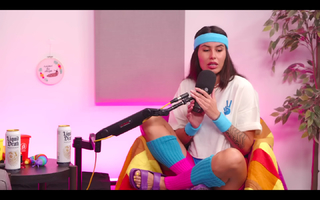 Khalyla Kuhn feet photo thumbnail