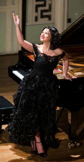 Khatia Buniatishvili feet photo 15