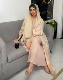 Khawla Al-Maraghi feet photo 4