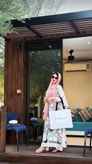 Khawla Al-Maraghi feet photo 4