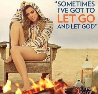 Khloé Kardashian feet photo thumbnail