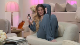 Khloé Kardashian feet photo thumbnail