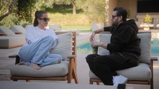 Khloé Kardashian feet photo thumbnail