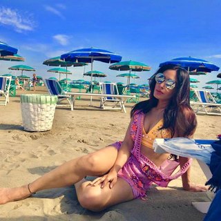 Khushali Kumar feet photo 9