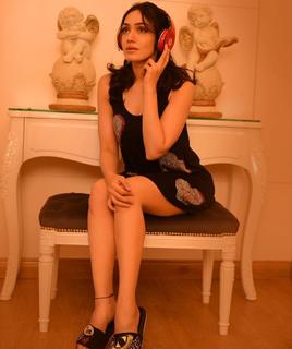 Khushali Kumar feet photo 8
